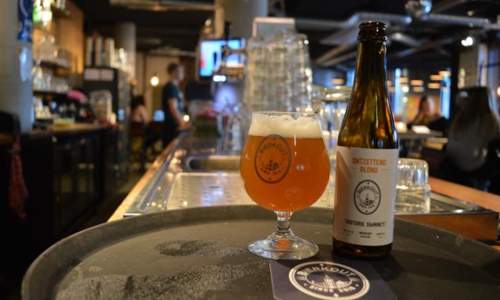 Bierkout Ontzettend Blond glas en flesje